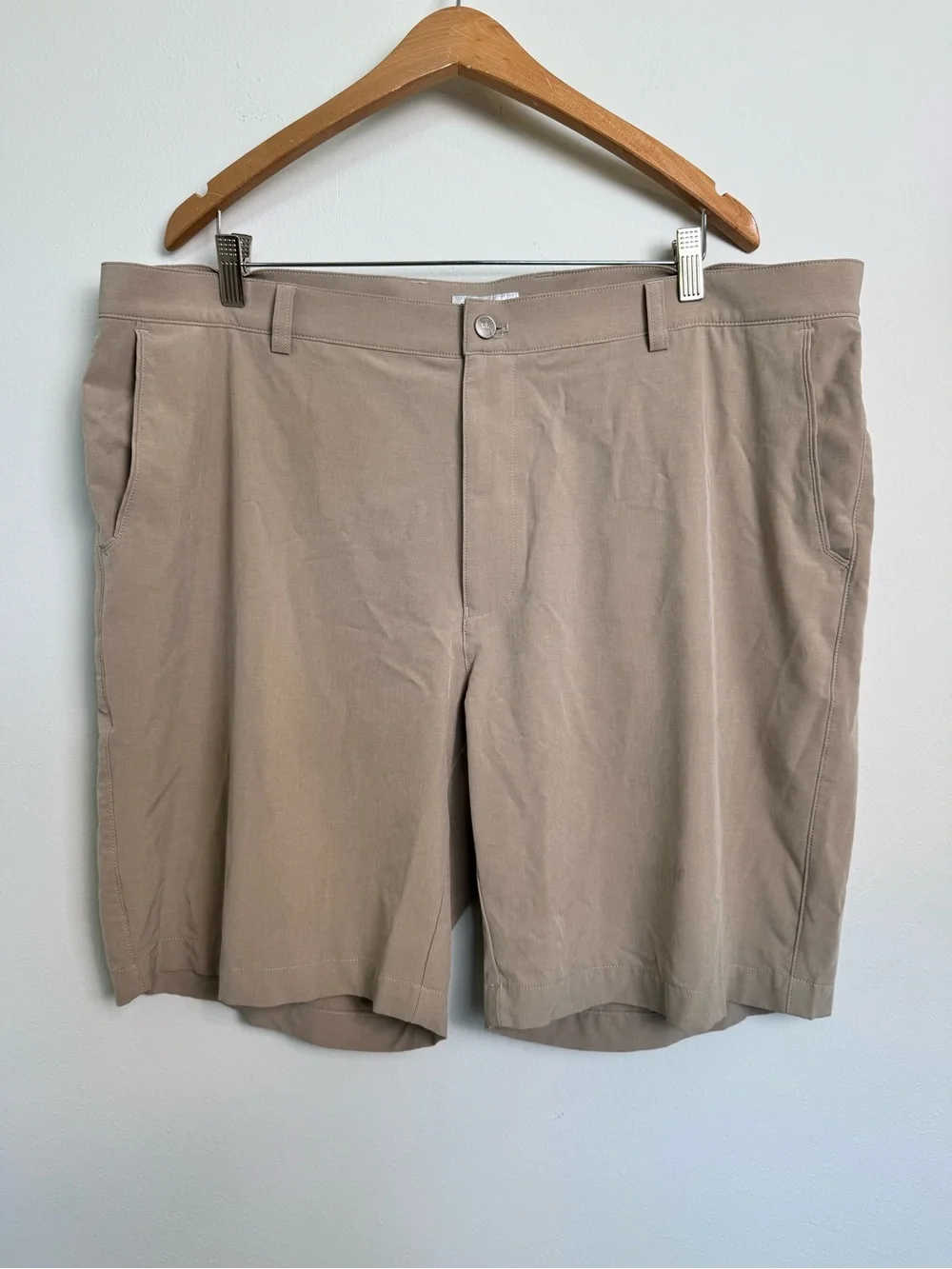 PETER MILLAR SHACKLEFORD PERFORMANCE HYBRID SHORT